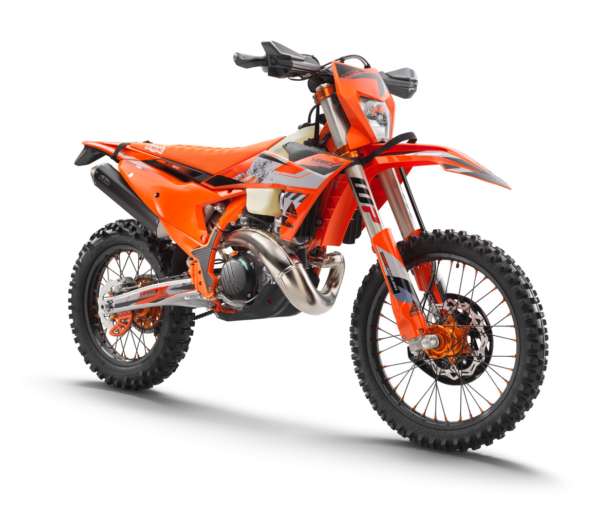 KTM INTRODUCE UNA NUEVA REFERENCIA HARDENDURO EN SU GAMA DE ENDURO 2024
